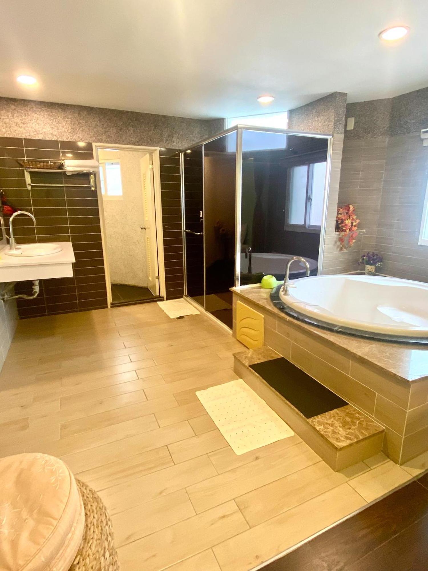 Kenting Waterfront Hotel Esterno foto